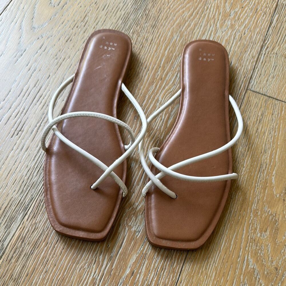 A New Day White Strappy Toe Loop Sandals Size 11